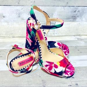 BETSEY JOHNSON: Isla Floral Heels